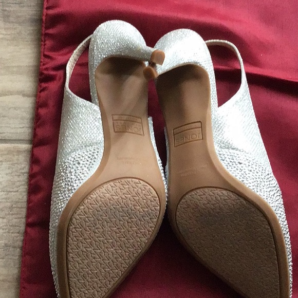 NEW Jones New York size 9 slingback with clutch purse with two size chain straps - Picture 4 of 5